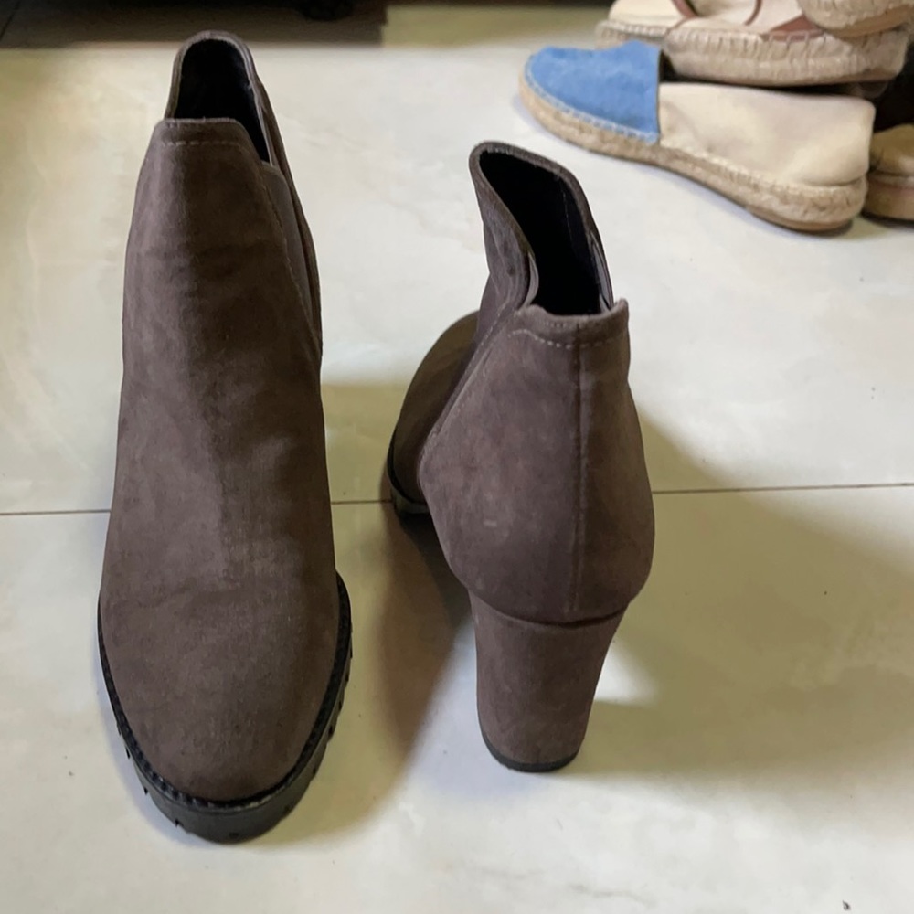 Brown bootie